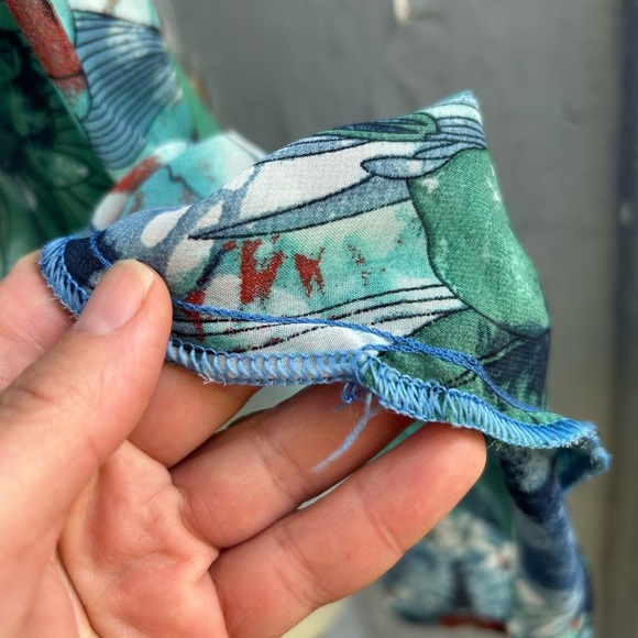 Preloved Sleeveless Blouse, M - Picture 8 of 8